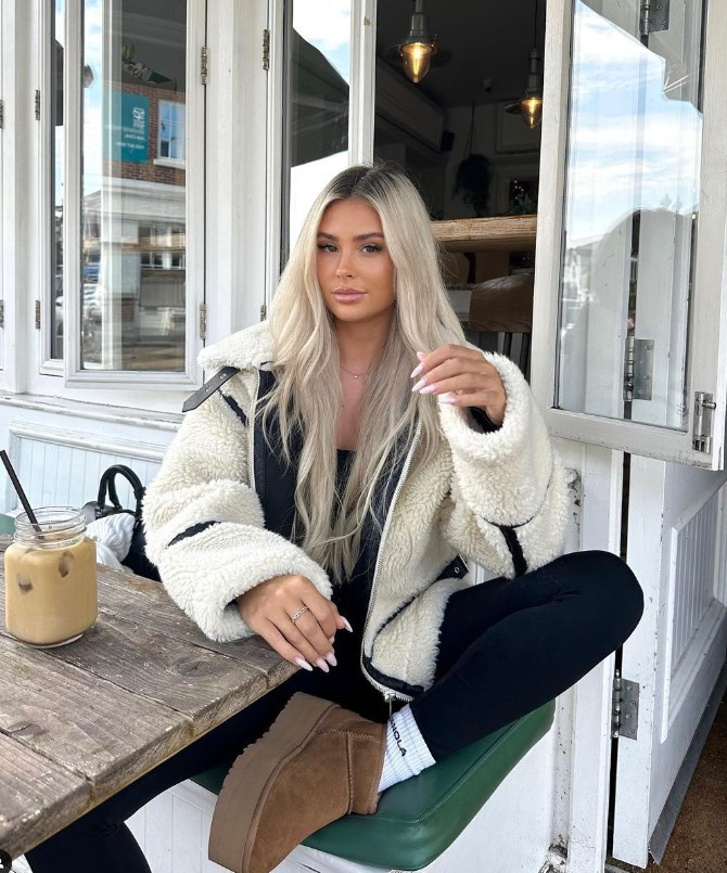 Hanna - Trendy Teddyjacke
